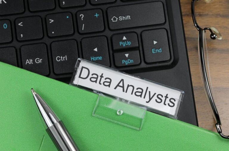 10 Data Analyst Skills for a Successful Career in 2024